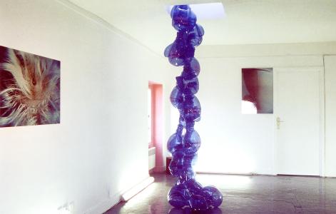 <b>Les vases communicants</b> - exhibition view, Le Logoscope, Monaco, 2001