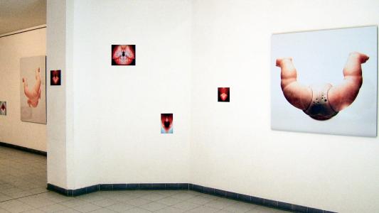 <b>Electromagnetic spectrum</b> - vue de l'exposition, Passage de l'art, Marseille, 2005