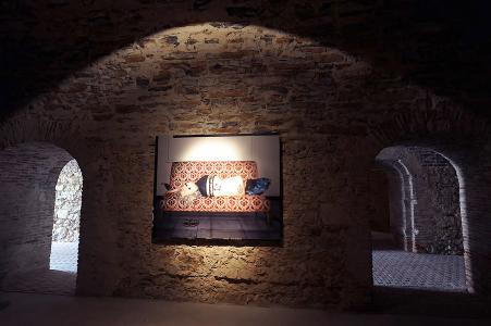 <b>La grenade</b> - vue de l'exposition, Fort Napoléon, Galerie La Tête d'Obsidienne, La Seyne-sur-Mer, 2010 (photo: Rozenn Leboucher)