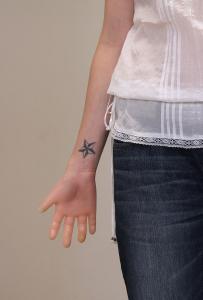 <b>Julie</b> - (Natures mortes), photographie couleur, 30x20,5 cm, édition: 3 et 2 e.a., 2008