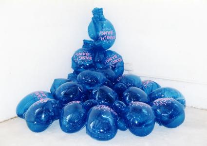 <b>Sans titre</b> - (Bang Bang), sculpture gonflable, 120x120x130 cm