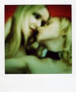 <b>The border</b> - color polaroid, 10,7x8,8 cm, single print, 2003-2007